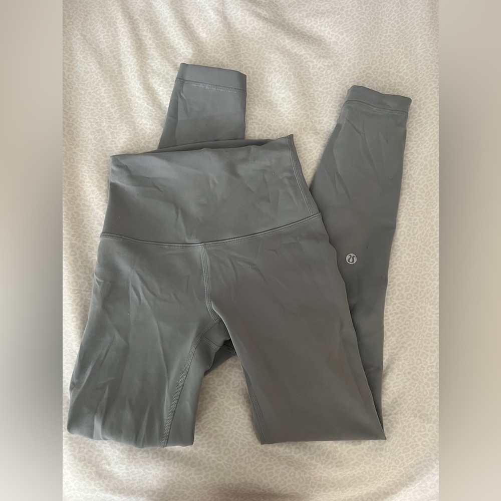 Lululemon wunder train hr tight 25” size 0